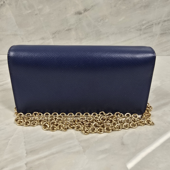 Prada Wallet on Chain/Clutch - Picture 5 of 13